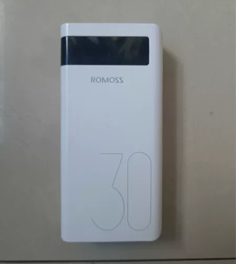 罗马仕充电宝 二手转卖 轻度磨损 不影响正...