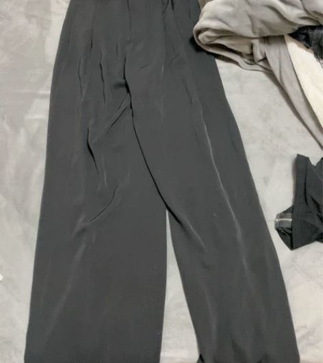 阔腿裤 感兴趣的话点“我想要”和我私聊吧～