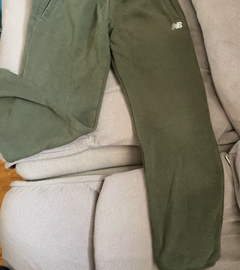 新百伦加绒运动童裤，商场买的就穿了一个冬天...