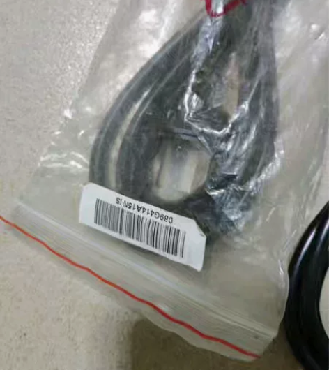 电脑电源线，路路通摄像头。 闲置 电脑电源...