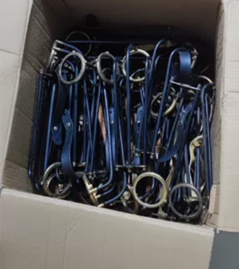 台球滑道二套共12个，100元包邮处理了 ...