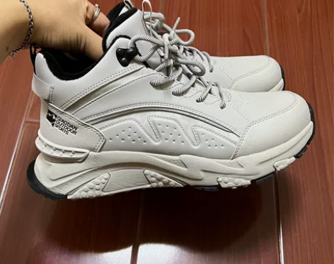 中国乔丹加棉厚底运动鞋 几乎全新 仅穿过2...