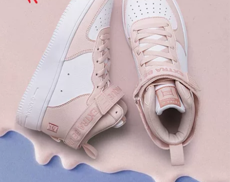 全新38码 乔丹女鞋 一次没穿过全新 喜欢...