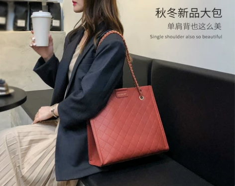 Somay 女士包。只在结婚当天背过一次。...