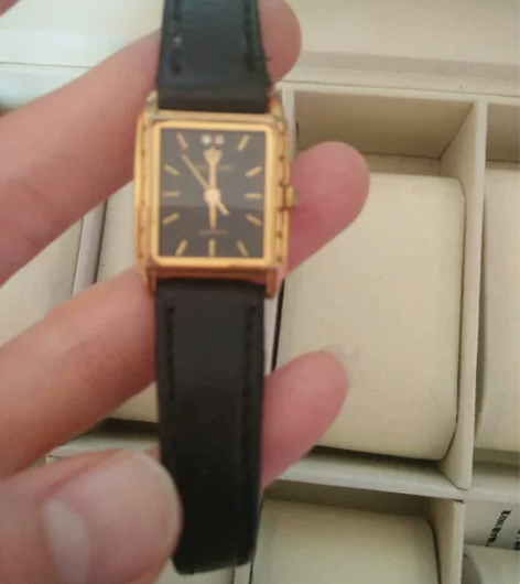 天王正品石英手表 专柜购买表盘有磨损使用痕...