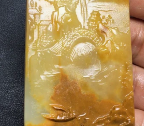 玉雕工作室不干了，成品赔钱出，黄口料山水牌...