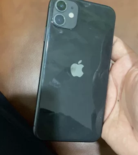 苹果11黑色国航128G，换过屏摄像头电池...