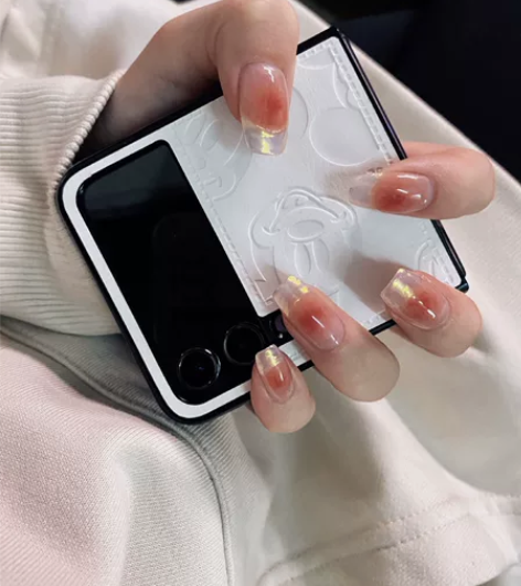 三星zflip4 256g 紫色九月中旬买的