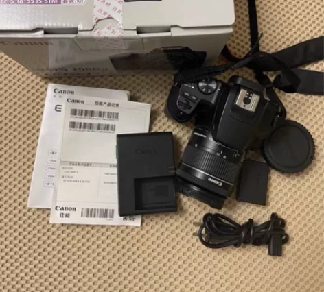佳能200D二代套机,赠送光圈、电池内存卡...