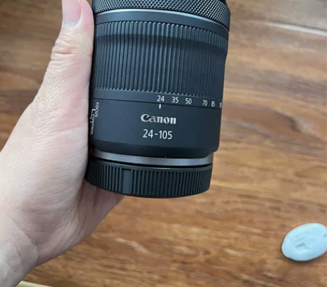 佳能rf24-105镜头 成色很新，前镜片...