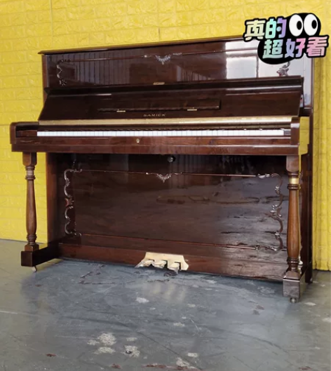 初学适合立式钢琴。 英昌韩国进口，质量保证...