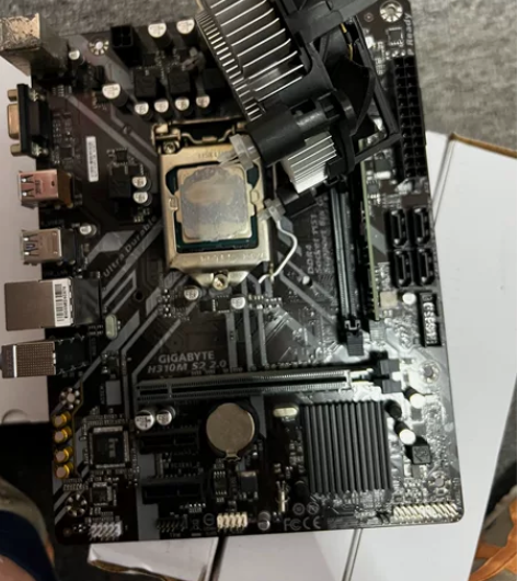 G5420套装技嘉主板，还在保修期，配置自...