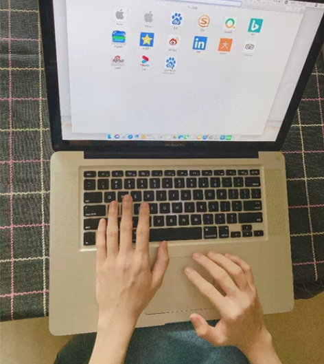 个人闲置苹果MacBookpro笔记本一台...