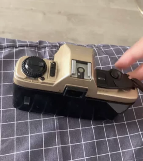 海鸥DF2000A 135胶片单反相机。外...