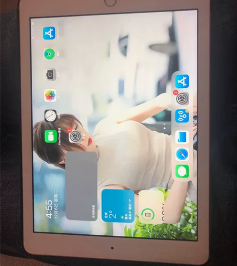 Ipad 2018无拆修，功能正常。有磕碰...