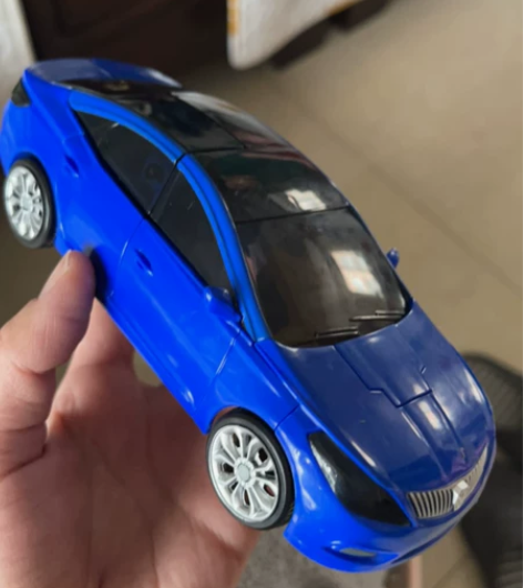全新小汽车玩具变形玩具 变形金刚 特价 感...