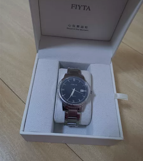 飞亚达男士手表,新旧如图,没怎么带,100...