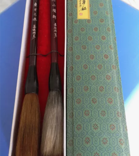 善琏湖笔，双羊牌东方之珠和河山增辉，二支笔...