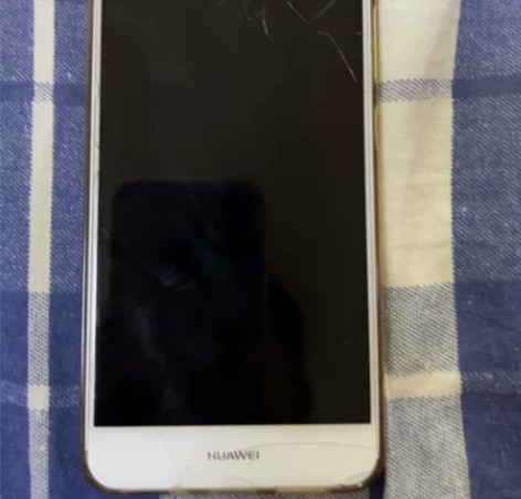 华为nova青春版手机 屏幕摔了 其他功能...