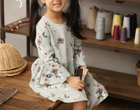 知了童装《筱》女童文艺印花裙子纯棉长袖连衣...