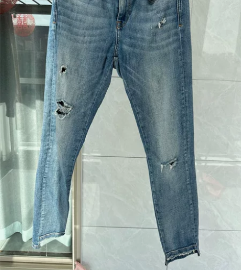 ZARA复古破洞牛仔裤36码 购于专柜，特...