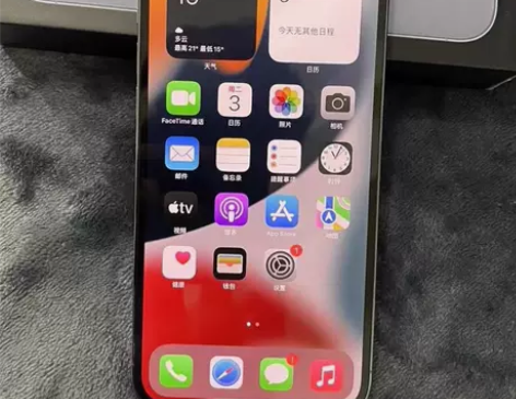 Apple/苹果iPhone12二手99新...