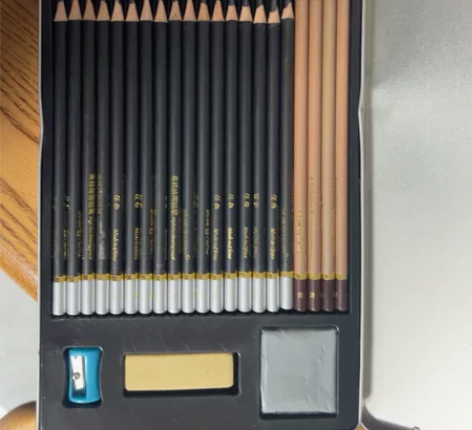 高级素描铅笔套装 感兴趣的话点“我想要”和...