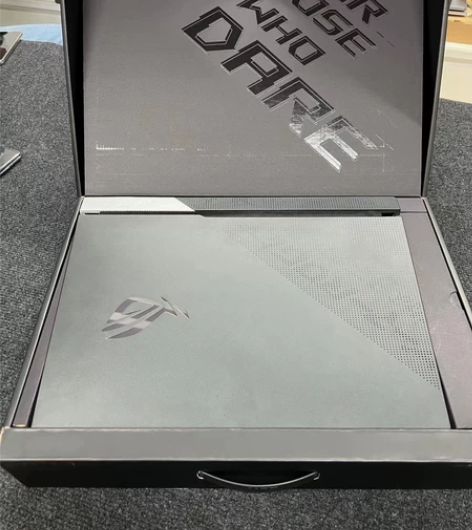 华硕 G733QR高端游戏竞技本 配置无敌...