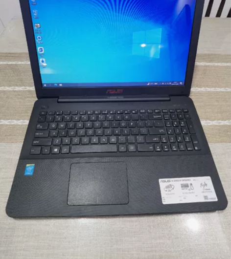 华硕笔记本电脑，型号:X554L，15.6...