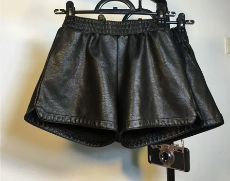皮短裤女2022年新款宽松阔腿a字百搭显瘦...