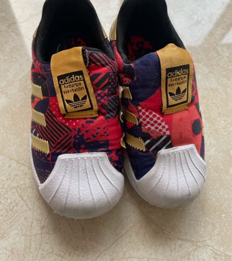 正品阿迪新年定制款 男女宝适合 贝壳头36...