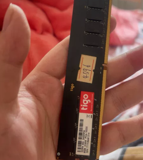 金泰克8G内存ddr4 2400频率，拆机...