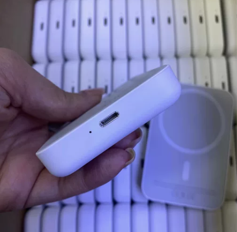 华强北新版电量常显示MagSafe 磁吸充...