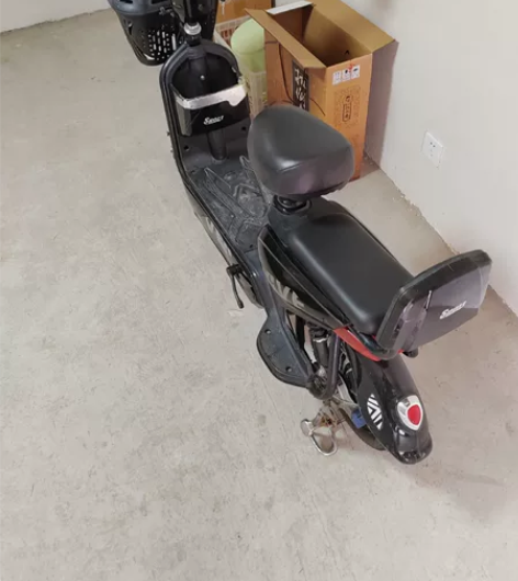 转让闲置电动车，同城自提，换名牌新电瓶一共...