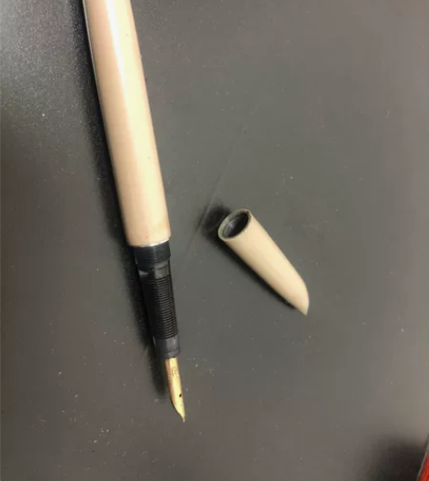 永生12k金笔没有笔帽不清楚什么型号 懂货...