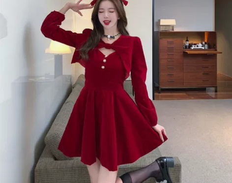 小香风小黑裙法式别致黑色金丝绒连衣裙子冬款...