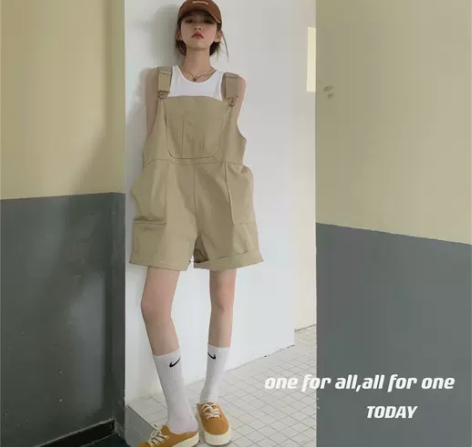 卡其色牛仔背带连体阔腿短裤夏宽松小个子气质...