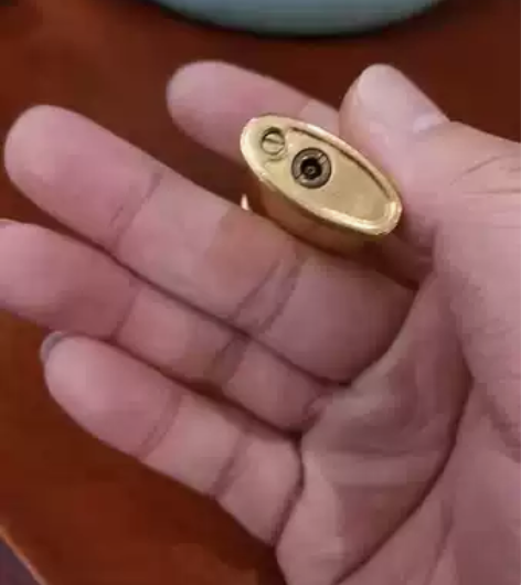 圣罗兰镀金打火机圣罗兰打火机 圣罗兰气体打...