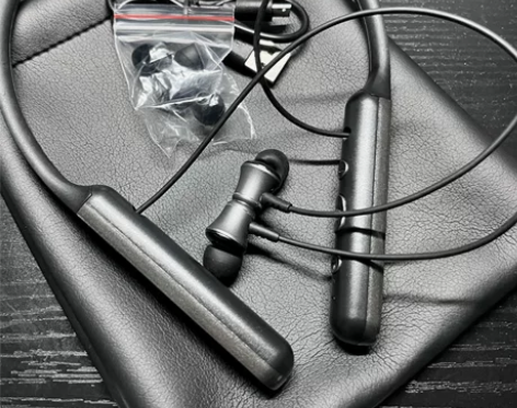 运动蓝牙挂脖耳机  闲置了  全新带包装 ...