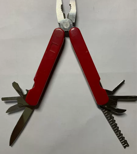 日本进口多功能手钳，带原装套，功能完好，低...