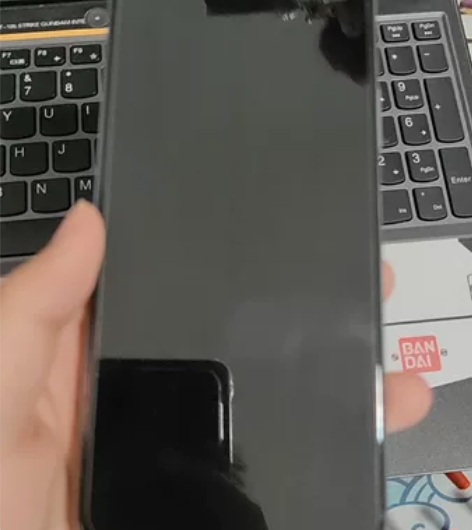 荣耀9X 白色 4+64 后盖有裂痕,带...