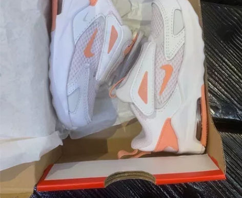 Nike¥109 Air Max Bolt...