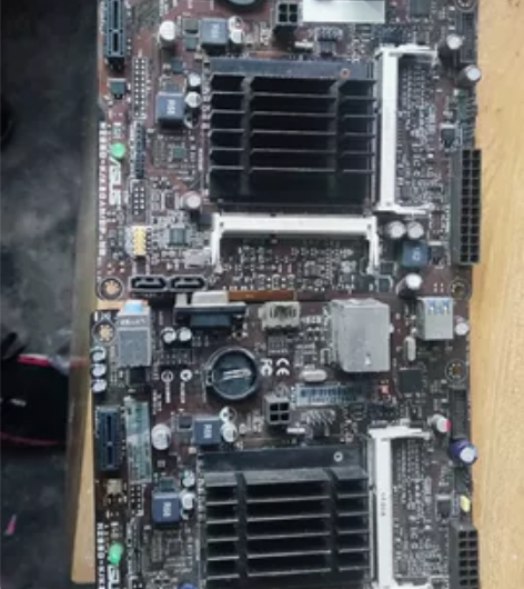 坏华硕2830主板，料板，一块短路修过没修...