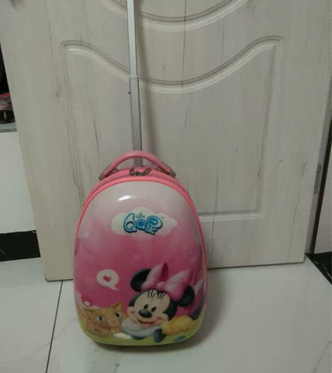 儿童拉杆箱，可当书包用，容量大，质量好 感...