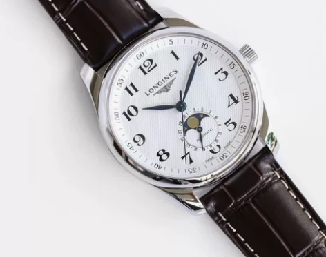 闲置出售 9成新 浪琴名匠月相八针全自动...