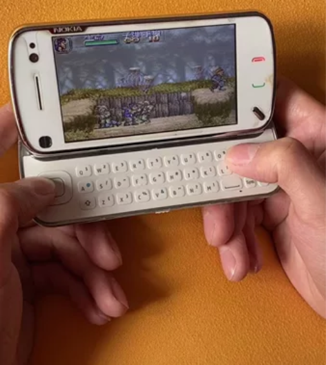 诺基亚n97,游戏机,当年的机皇,游戏手机...