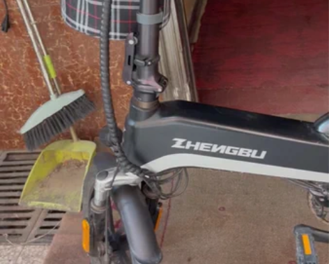 新国标正步K6电动车，石墨烯锂电池，两小时...