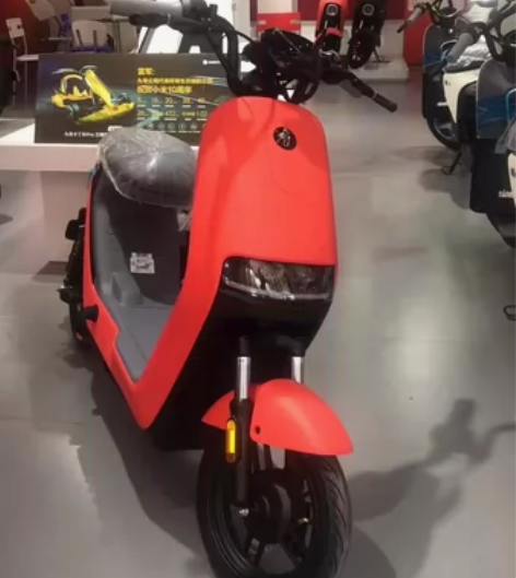 九号锂电电动车a35 买了一年了才续的会员...