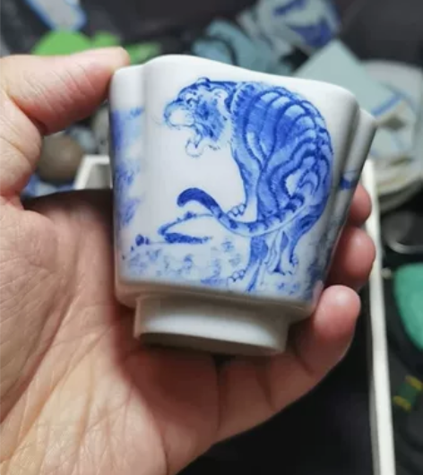 墨舍柴窑 四方杯,虎年老虎杯,一方顶十圆...