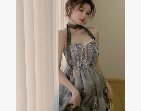 法式设计感小众辣妹抹胸连衣裙高级感名媛小香...